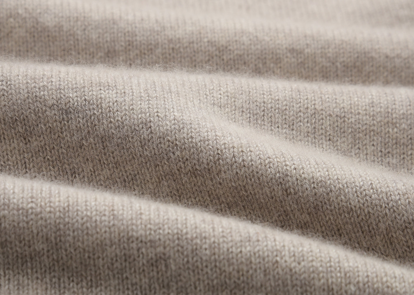 Aven Crew Neck Cashmere Sweater