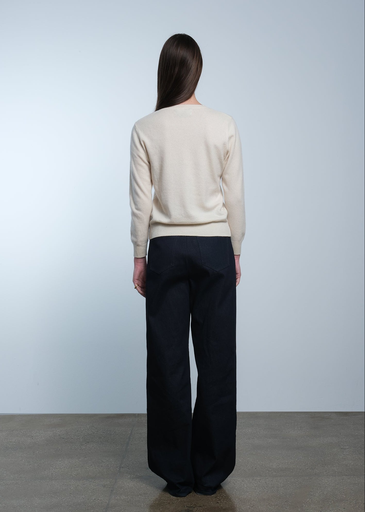 Aven Crew Neck Cashmere Sweater